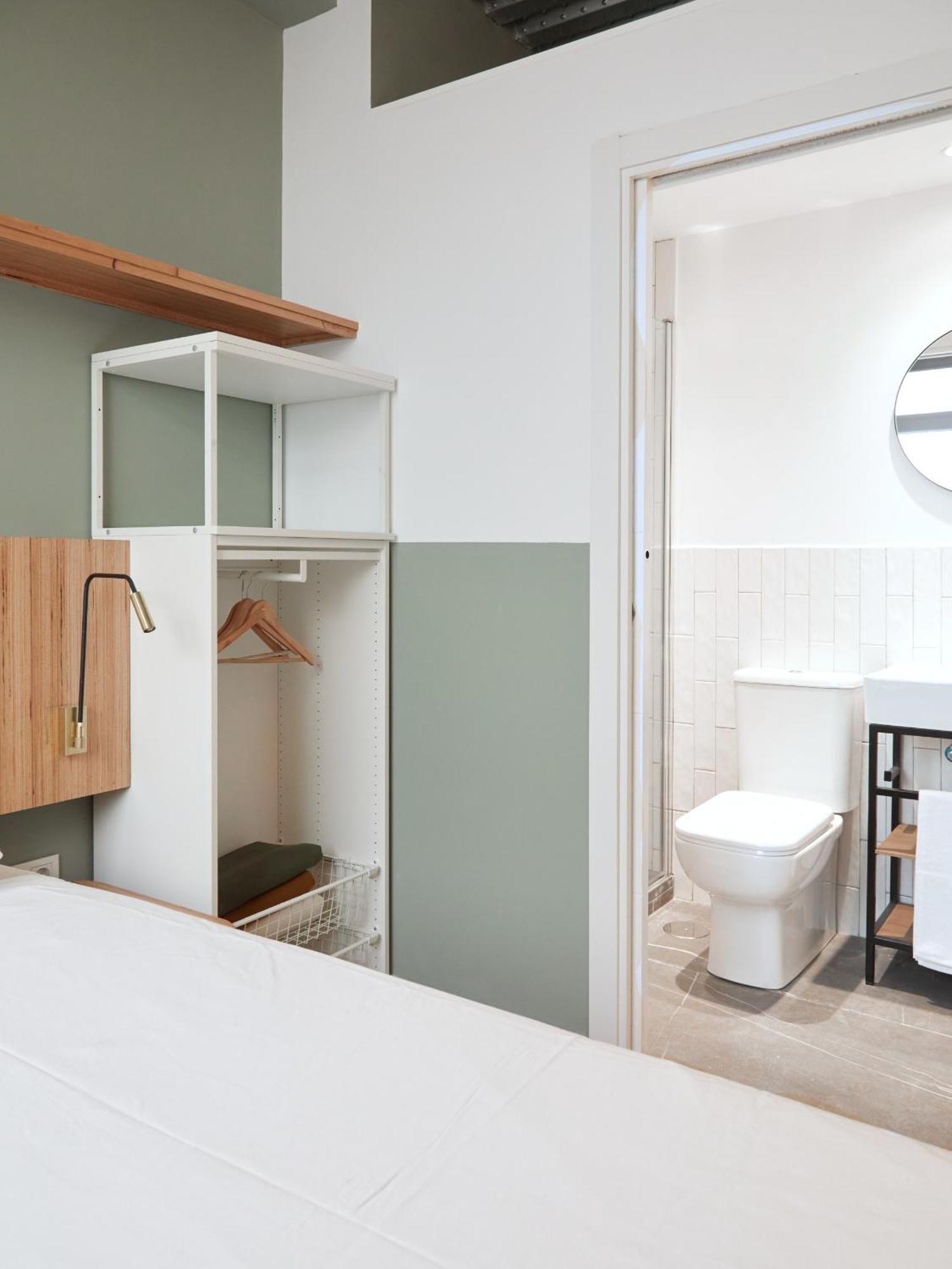 Ola Living Hostal Tetuan Madrid Dış mekan fotoğraf