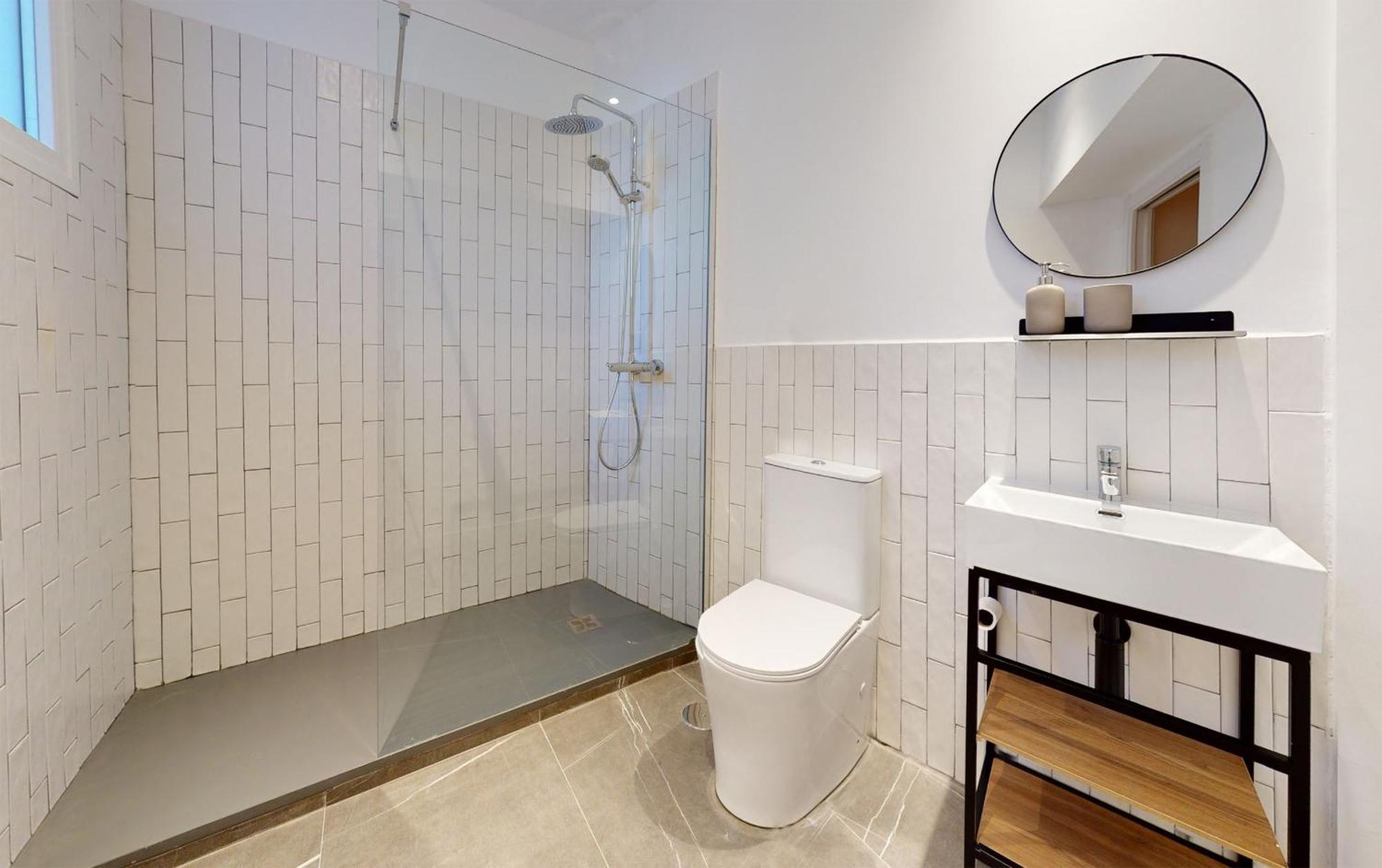 Ola Living Hostal Tetuan Madrid Dış mekan fotoğraf