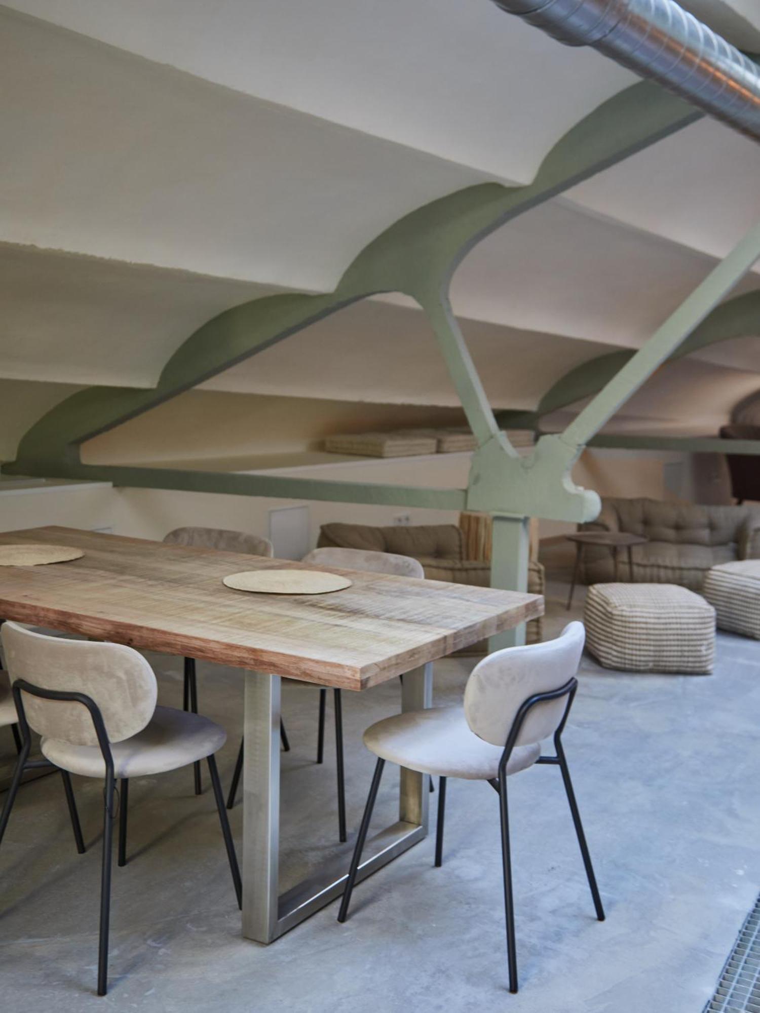 Ola Living Hostal Tetuan Madrid Dış mekan fotoğraf