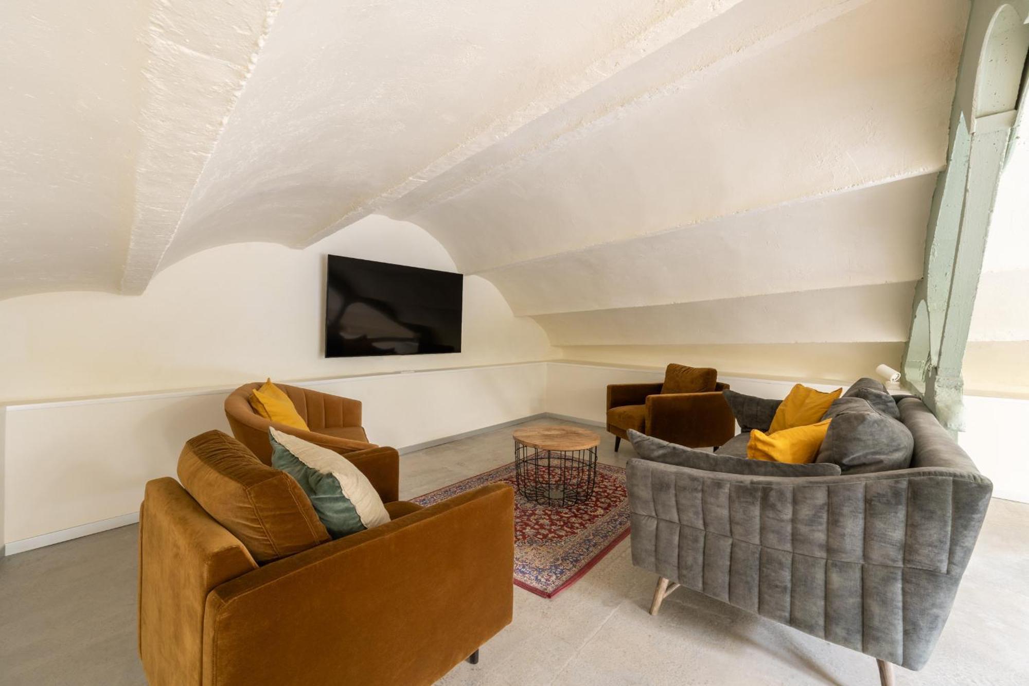 Ola Living Hostal Tetuan Madrid Dış mekan fotoğraf